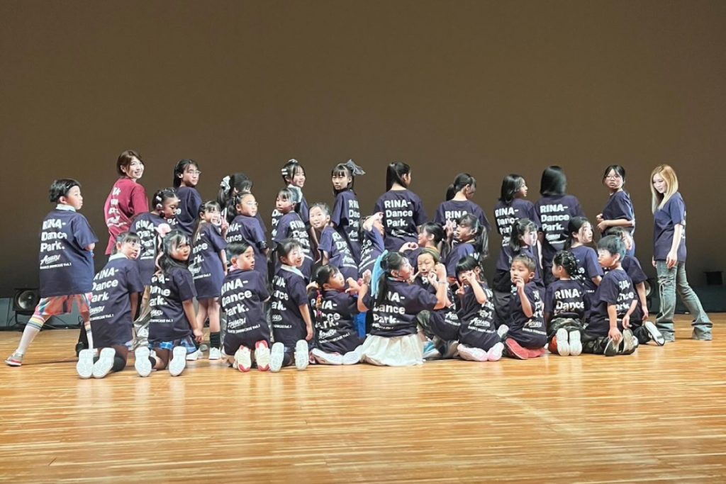 ダンス教室集合写真